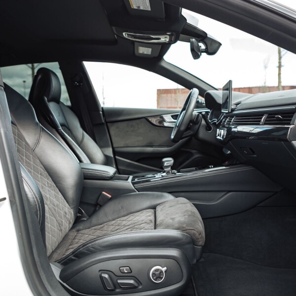 Audi S5 Sportback 2021 3.0L 354л.с.