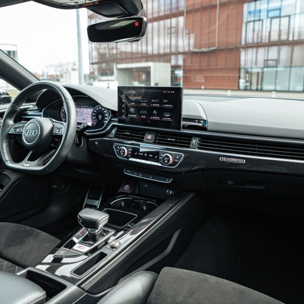 Audi S5 Sportback 2021 3.0L 354л.с.