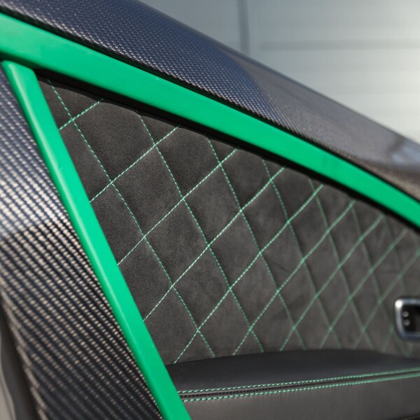 Bentley Continental GT3-R 2015 4.0L 572hp.