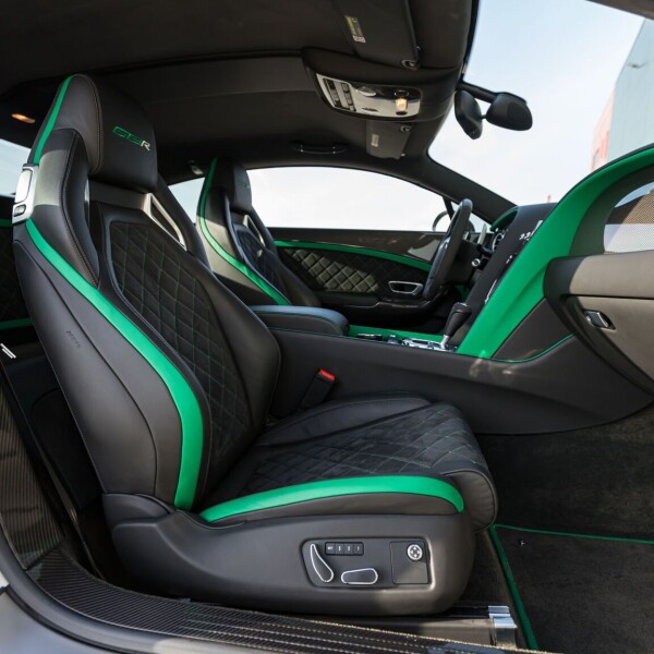 Bentley Continental GT3-R 2015 4.0L 572hp.