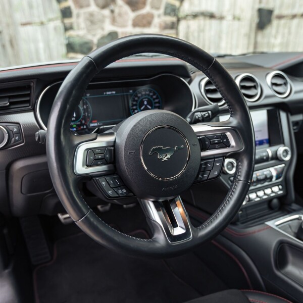 Ford Mustang California Special 2019 5.0L 450л.с.