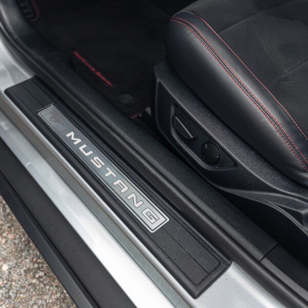 Ford Mustang California Special 2019 5.0L 450л.с.