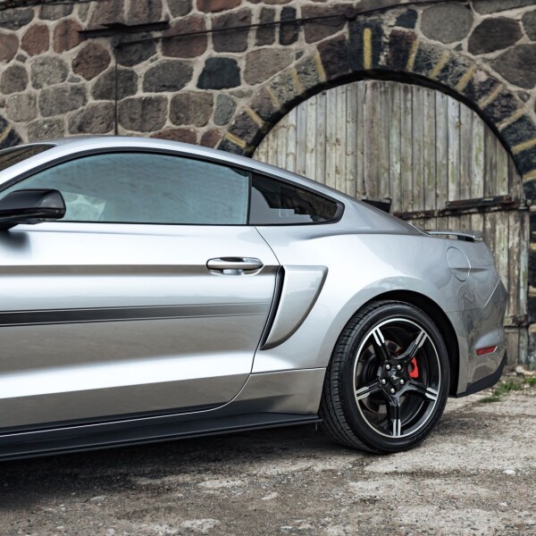 Ford Mustang California Special 2019 5.0L 450л.с.
