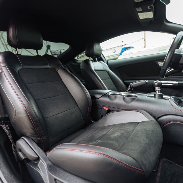 Ford Mustang California Special 2019 5.0L 450л.с.