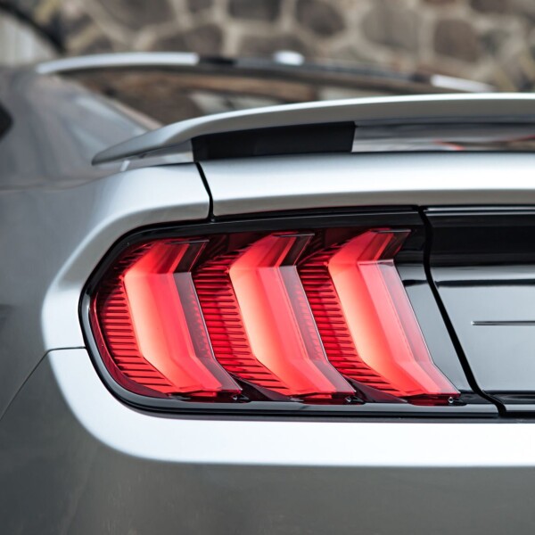 Ford Mustang California Special 2019 5.0L 450л.с.