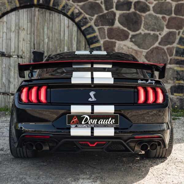 Ford Mustang Shelby GT500 2023 5.2L 760hp.