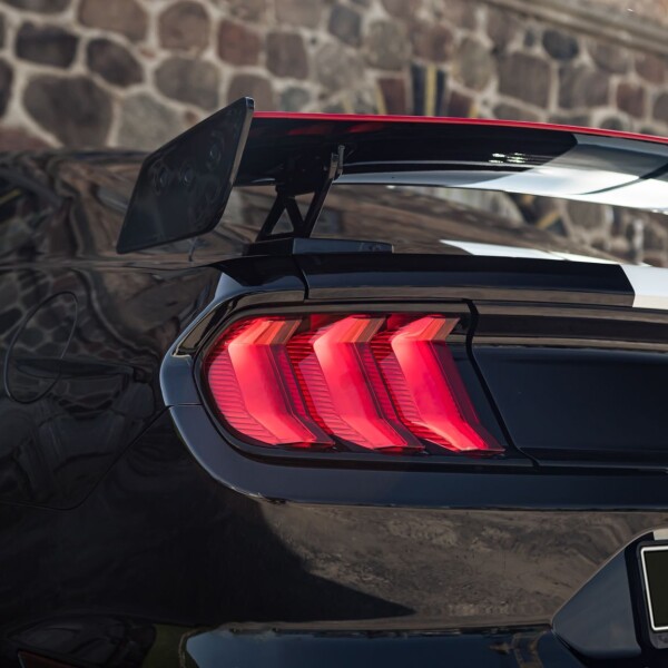 Ford Mustang Shelby GT500 2023 5.2L 760hp.