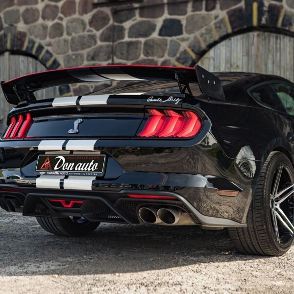 Ford Mustang Shelby GT500 2023 5.2L 760hp.