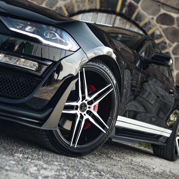 Ford Mustang Shelby GT500 2023 5.2L 760hp.