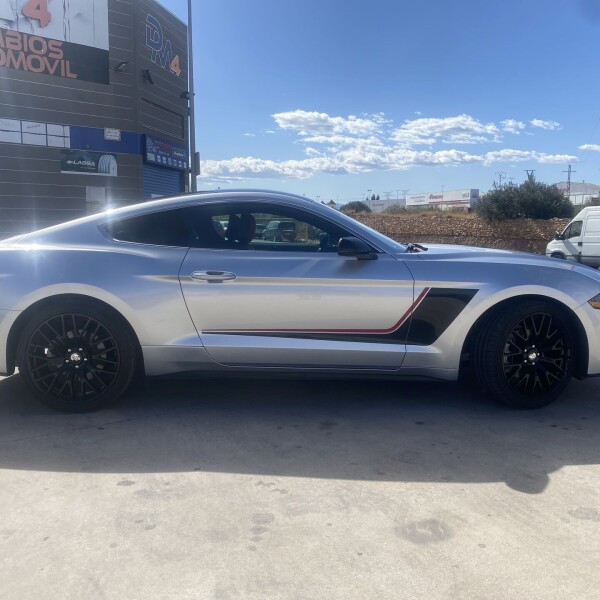 Ford Mustang EcoBoost 2018 2.3L 314cv.