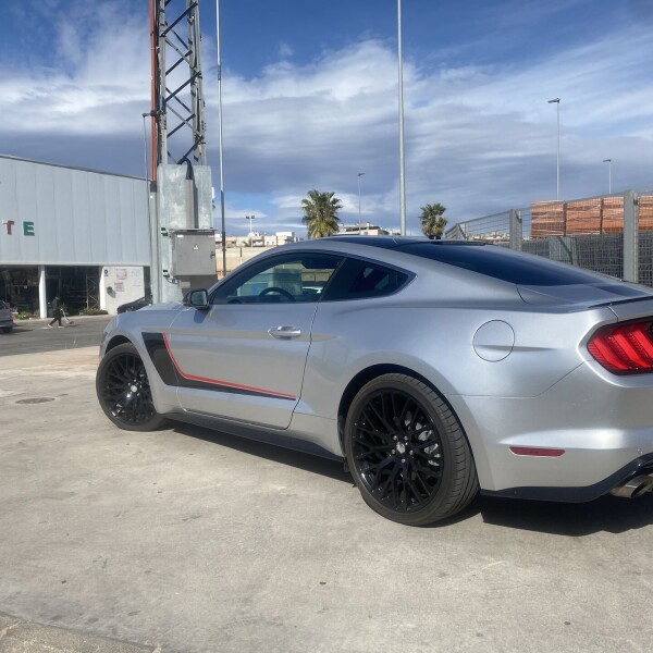 Ford Mustang EcoBoost 2018 2.3L 314cv.
