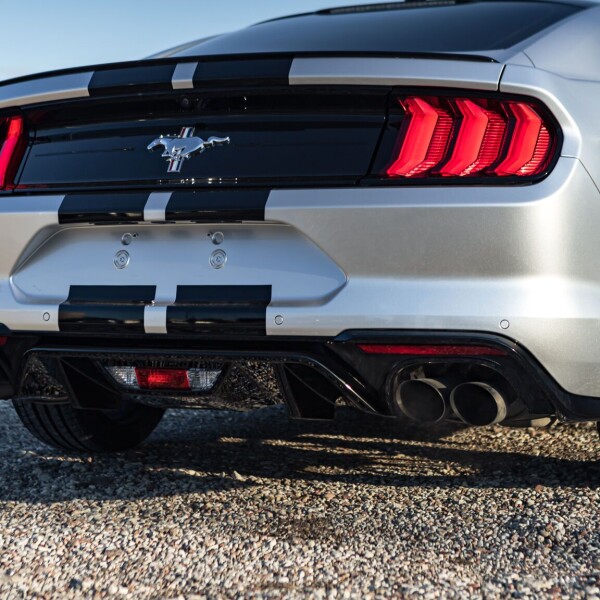 Ford Mustang EcoBoost 2018 2.3L 314cv.