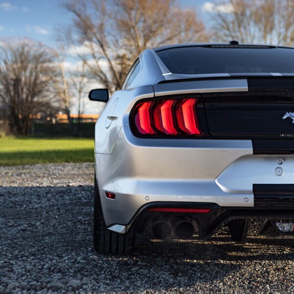 Ford Mustang EcoBoost 2018 2.3L 314cv.