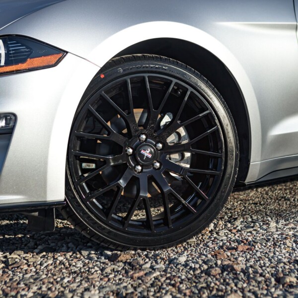 Ford Mustang EcoBoost 2018 2.3L 314cv.