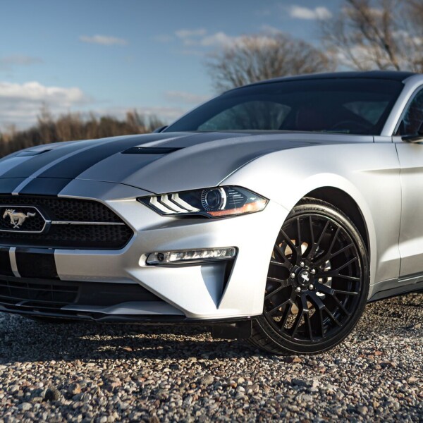 Ford Mustang EcoBoost 2018 2.3L 314cv.