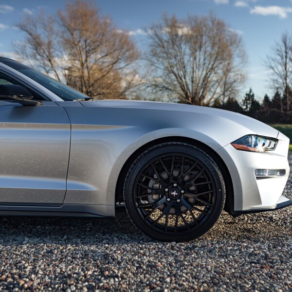 Ford Mustang EcoBoost 2018 2.3L 314cv.