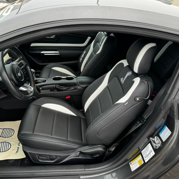 Ford Mustang GT 2021 5.0L 450cv