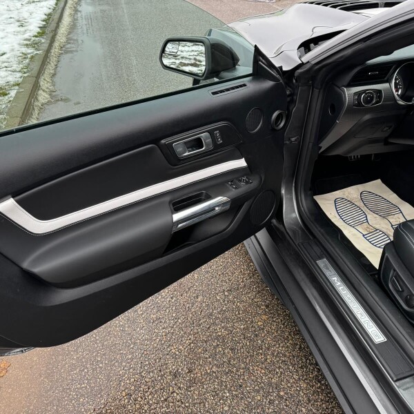 Ford Mustang GT 2021 5.0L 450cv