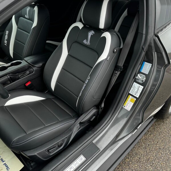 Ford Mustang GT 2021 5.0L 450cv