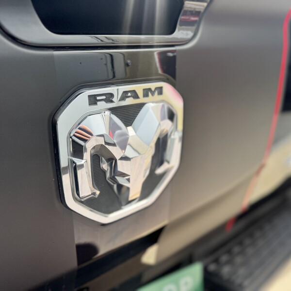 RAM 1500 Bighorn 2019 5.7L 395hp