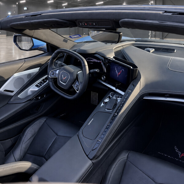 Chevrolet Corvette Stingray 6.2 V8 2022 в Испании