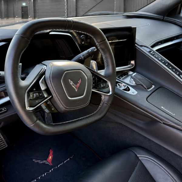 Chevrolet Corvette Stingray 6.2 V8 2022 в Испании